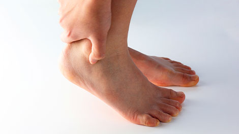 patient requiring achilles tendonopathy treatment in Huntington