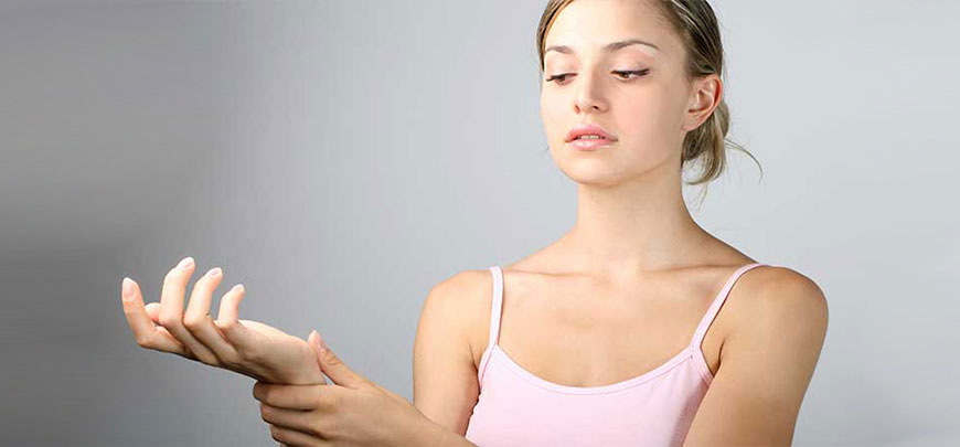 patient needing carpal tunnel syndrome treatment in Huntington