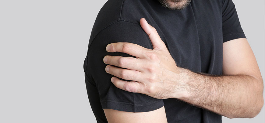 patient needing frozen shoulder treatment in Huntington